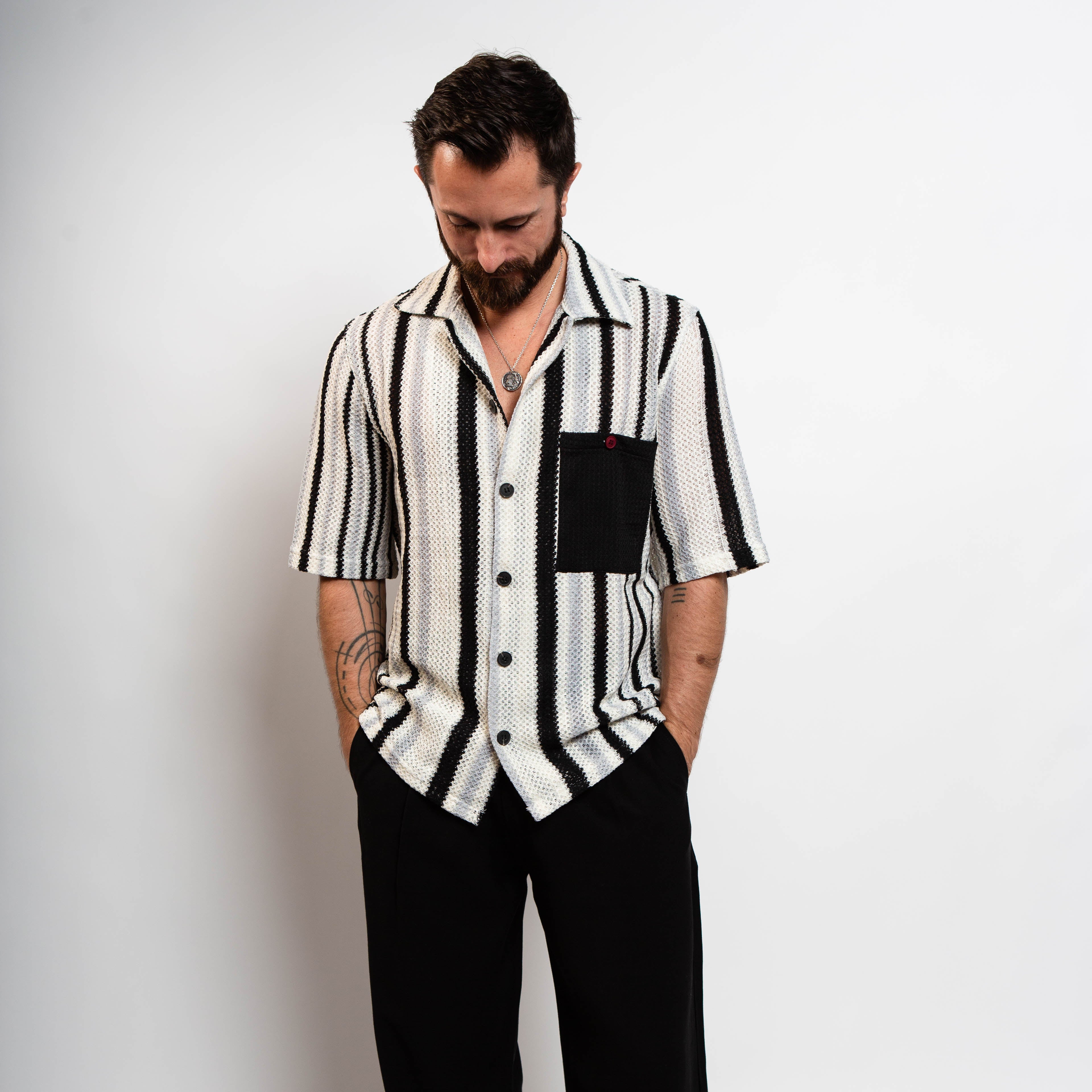 contrast pocket resort shirt