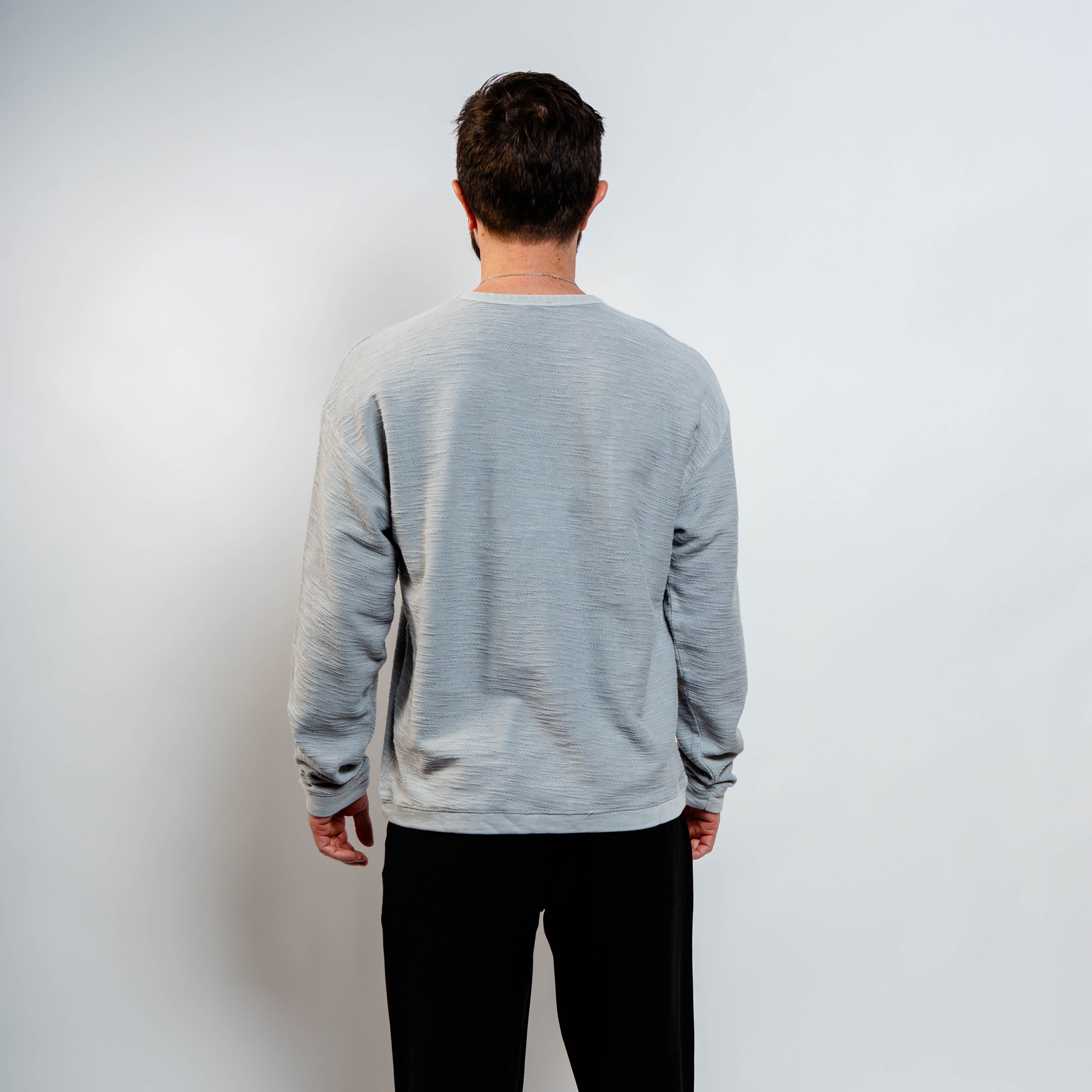 Relaxed grey pullover