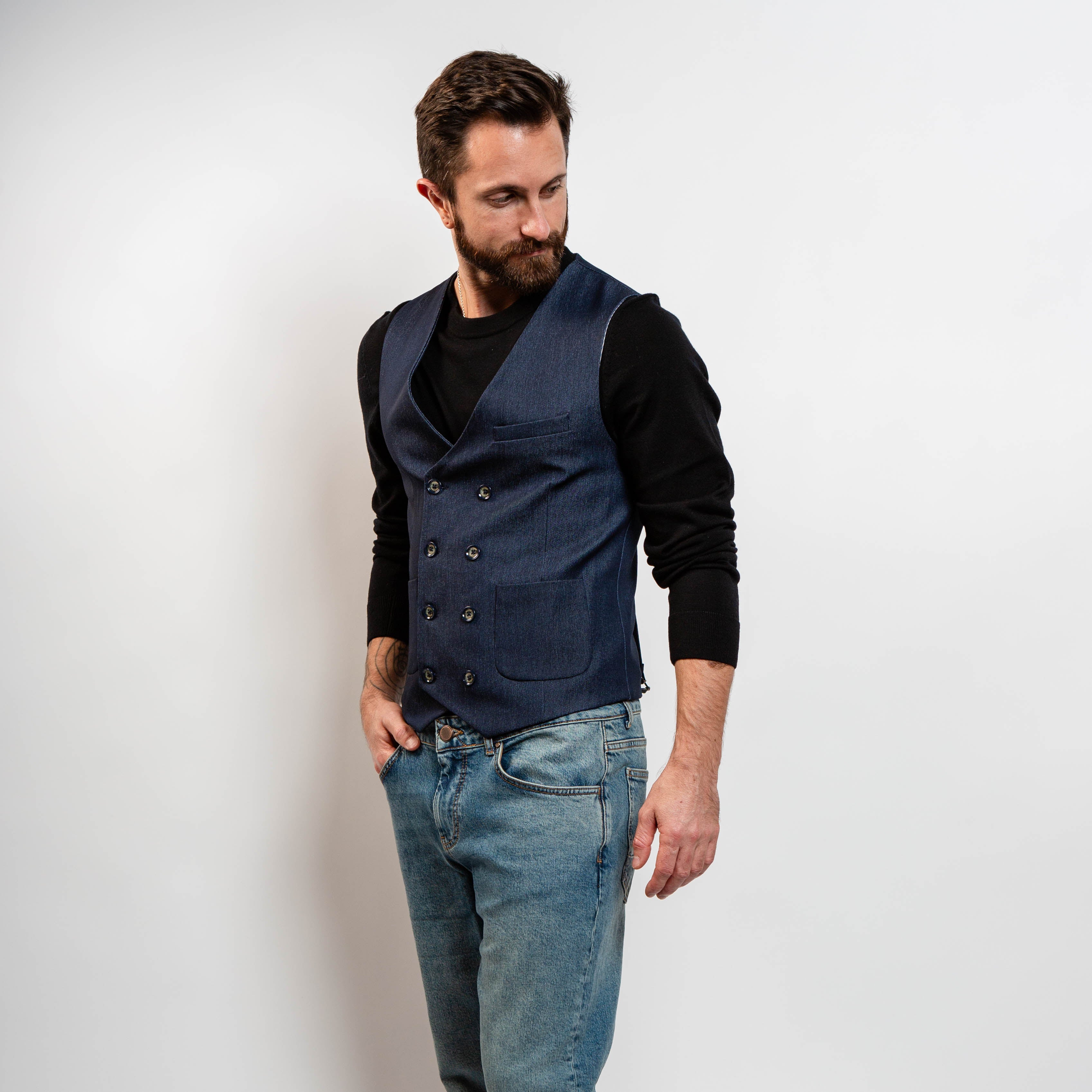 Tailored navy vest for men with six buttons