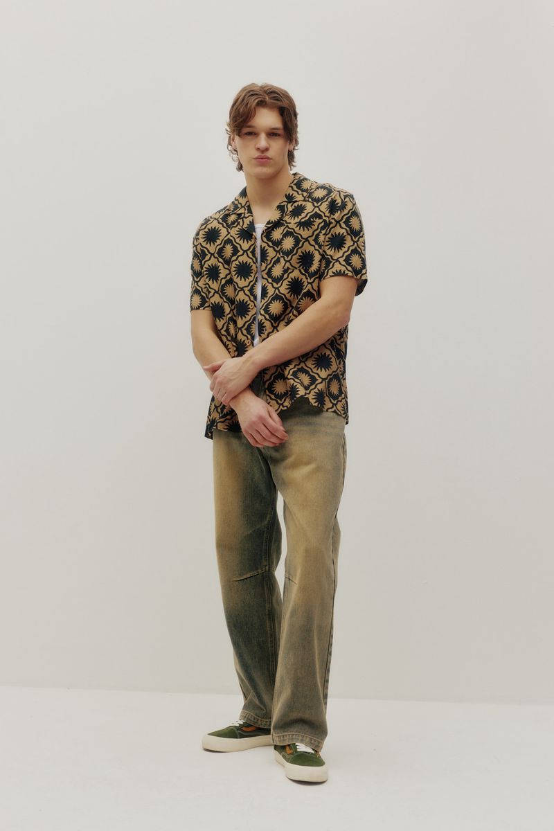 linen yacht shirt sunny tile print front view