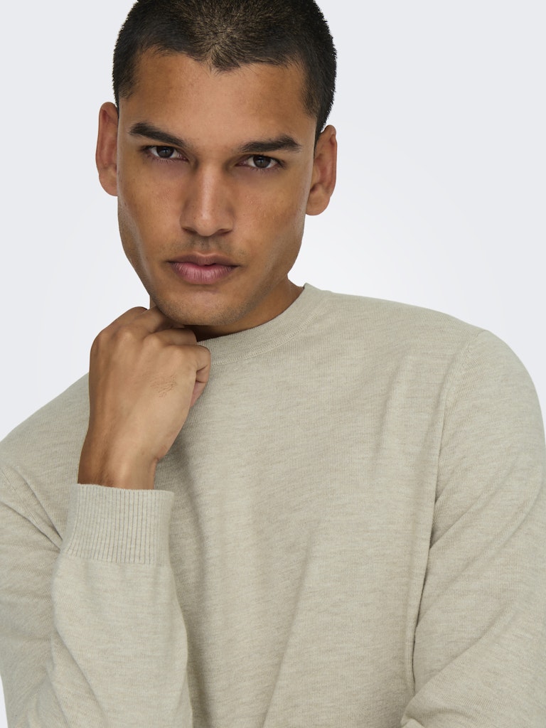 ONLY & SONS black textured knit sweater — long-sleeve crew neck pullover with minimalist design from Fall Winter collection.