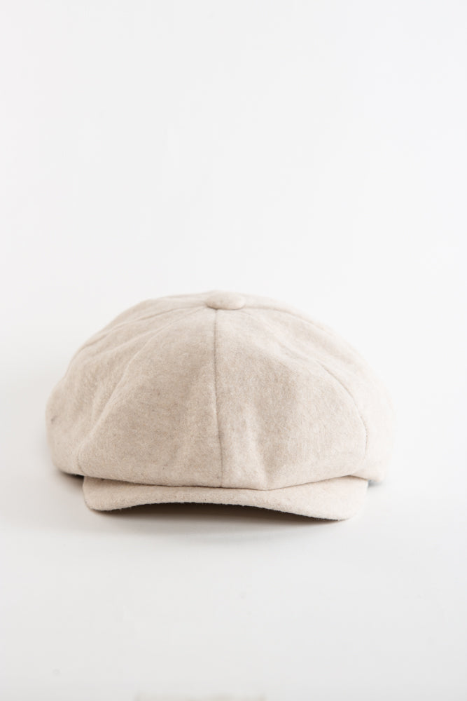 Classic Charm: Men's Flat Caps and Newsboy Hats Collection Classic Charm: Men's Flat Caps and Newsboy Hats Collection