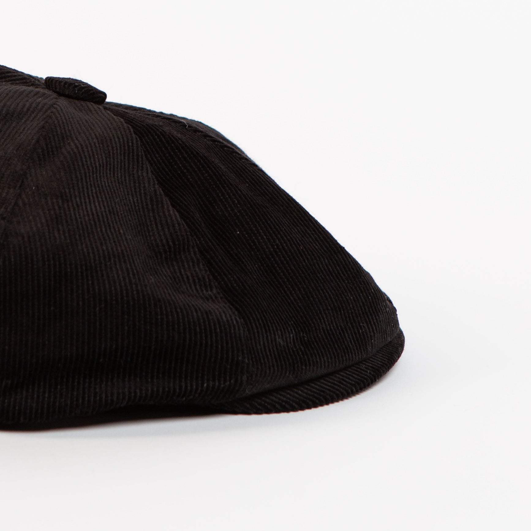 wool blend newsboy cap black close-up