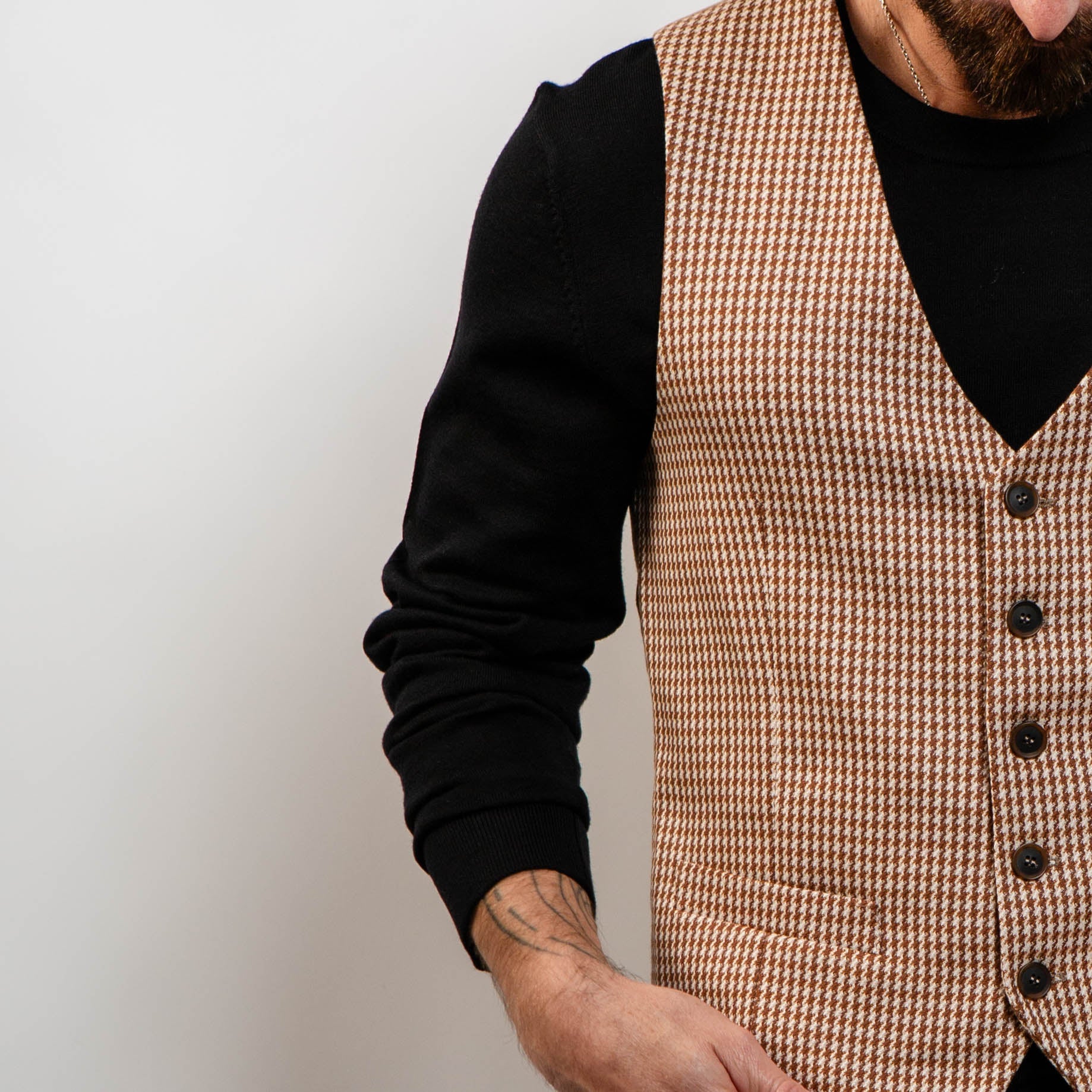 Houndstooth waistcoat camel and black